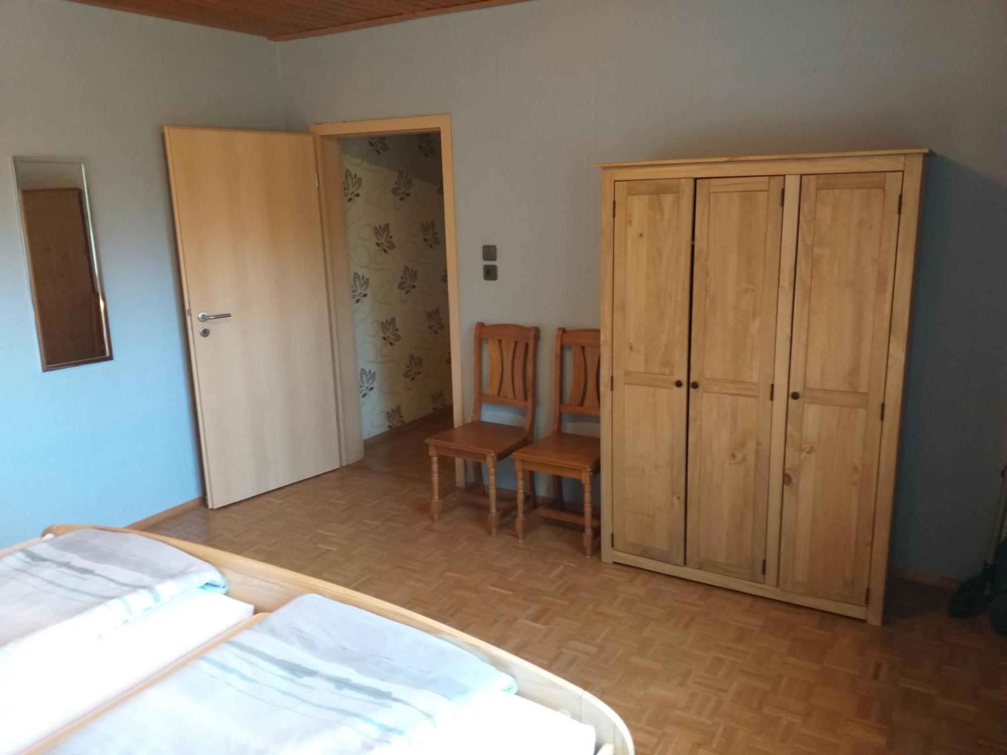 Apartment Zwei Schlafzimmer- Betten In Komforthoehe Baumholder Exterior foto
